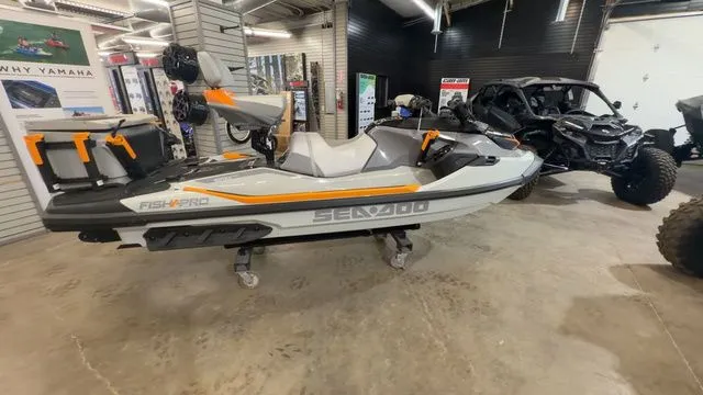 Slide: The Image of Sea-Doo FishPro Trophy 170 2026 - 6