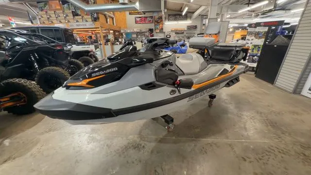 Slide: The Image of Sea-Doo FishPro Trophy 170 2026 - 9