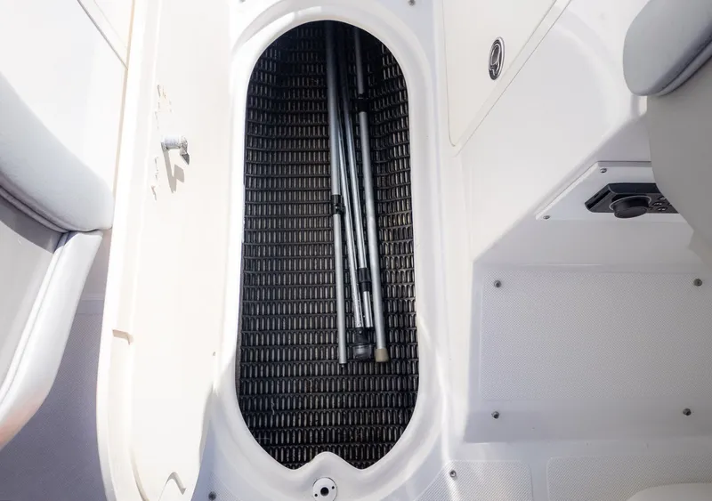 Slide: The Image of Ebbtide 2300 Z Trak 2011 - 24