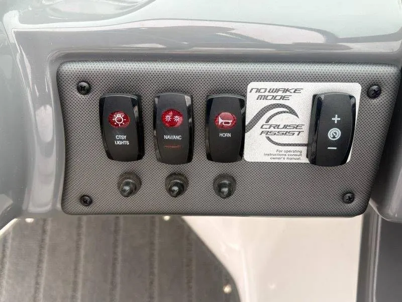 Slide: The Image of Yamaha AR190 2018 - 16