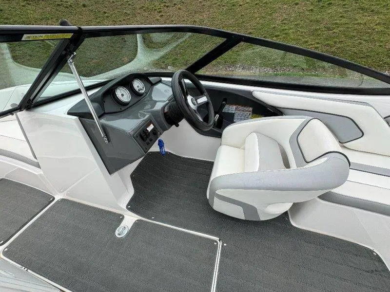 Slide: The Image of Yamaha AR190 2018 - 19