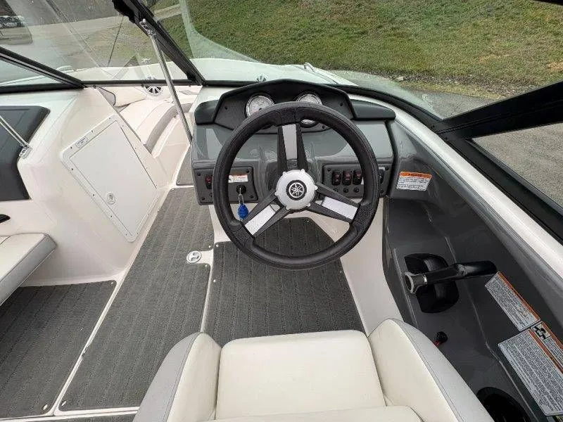 Slide: The Image of Yamaha AR190 2018 - 21