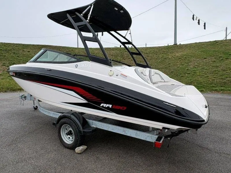 Slide: The Image of Yamaha AR190 2018 - 3