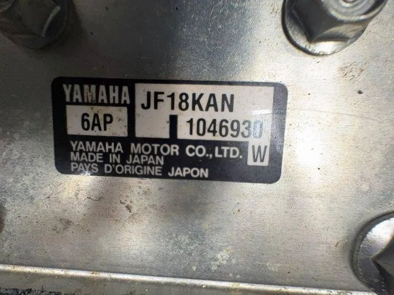 Slide: The Image of Yamaha AR190 2018 - 32