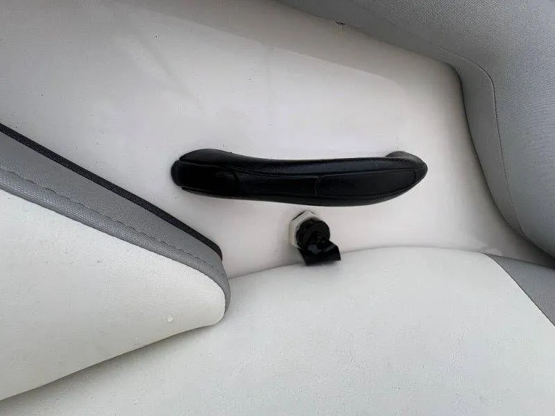 Slide: The Image of Yamaha AR190 2018 - 33