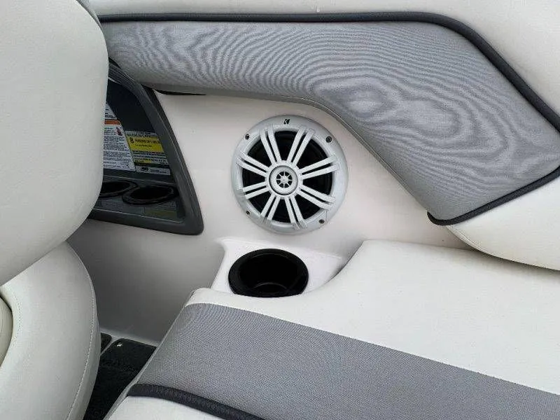 Slide: The Image of Yamaha AR190 2018 - 35