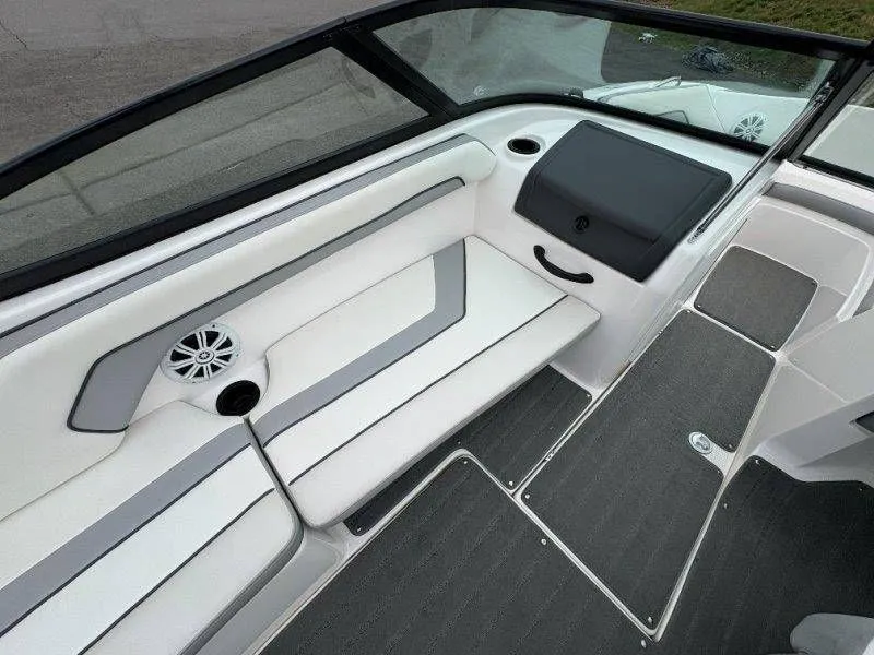 Slide: The Image of Yamaha AR190 2018 - 37