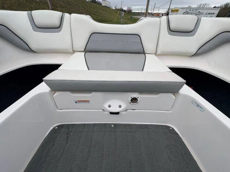 Slide: The Image of Yamaha AR190 2018 - 42