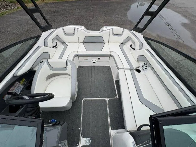 Slide: The Image of Yamaha AR190 2018 - 49