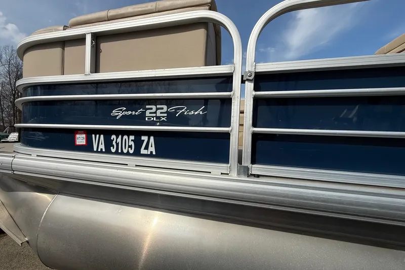 Slide: The Image of 2019 Sun Tracker SportFish 22 DLX pontoon boat with registration VA 3105 ZA. - 5