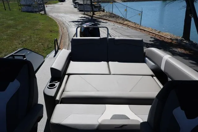 Slide: The Image of Evotti 521 CS 2026 - 28