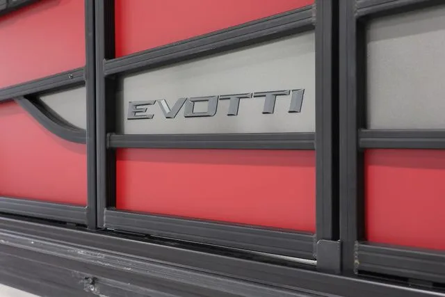 Slide: The Image of Evotti 521 CS Tritoon 2026 - 24