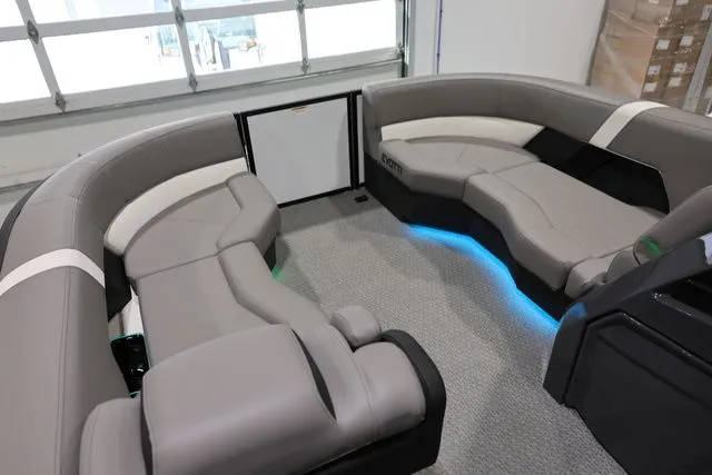 Slide: The Image of Evotti 721 CS FACTORY DEMO TRITOON 2026 - 16