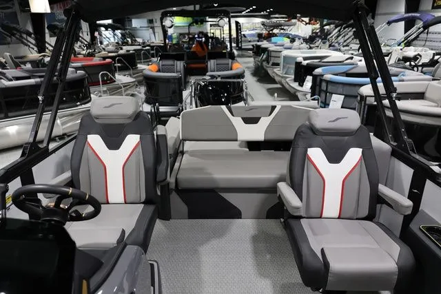 Slide: The Image of Evotti 721 CS FACTORY DEMO TRITOON 2026 - 8