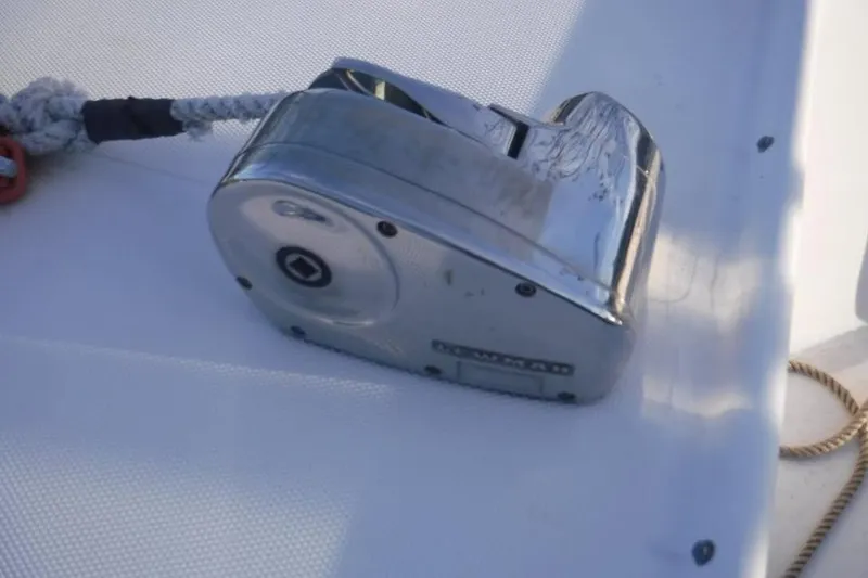 Slide: The Image of Chrome winch on 2006 PROLINE 31 Center Console boat deck. - 5