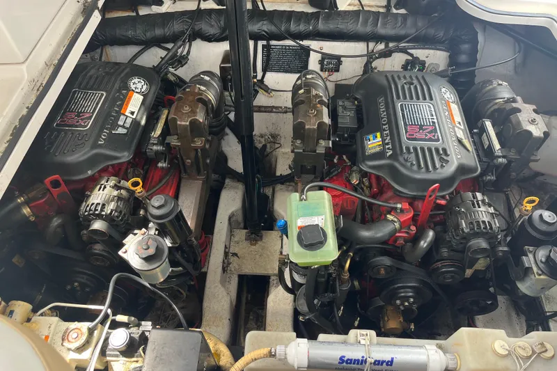 Slide: The Image of Engine compartment of a 2008 Four Winns 338 Vista with Volvo Penta 5.7 OSXi engines. - 47