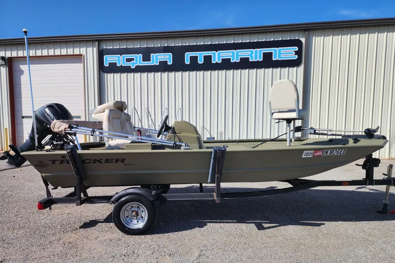 The Image of Tracker Grizzly 1648 SC 2017 - undefined