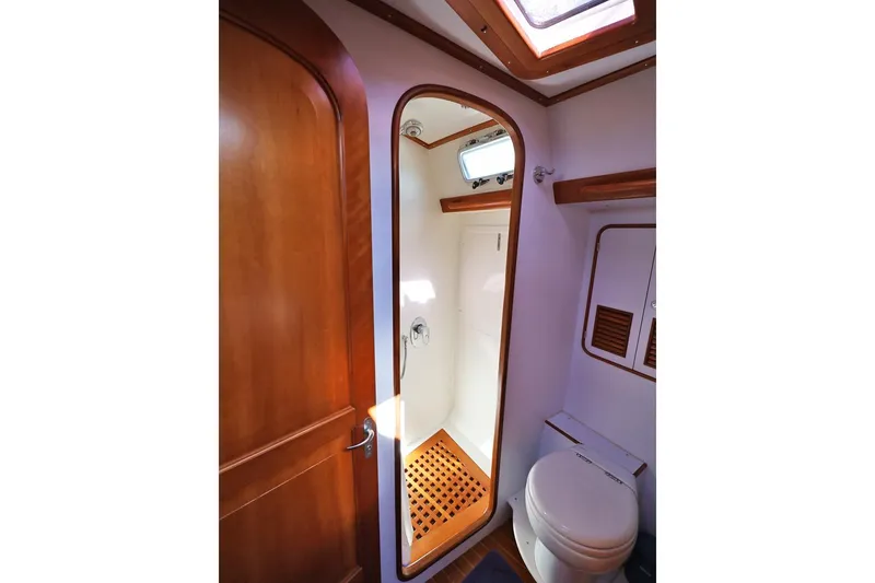 Slide: The Image of Luxurious bathroom interior of 2009 Passport Vista 515 Center Cockpit yacht. - 23