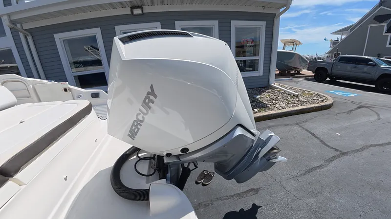 Slide: The Image of 2020 Sea Ray SDX 270 with Mercury outboard motor. - 5