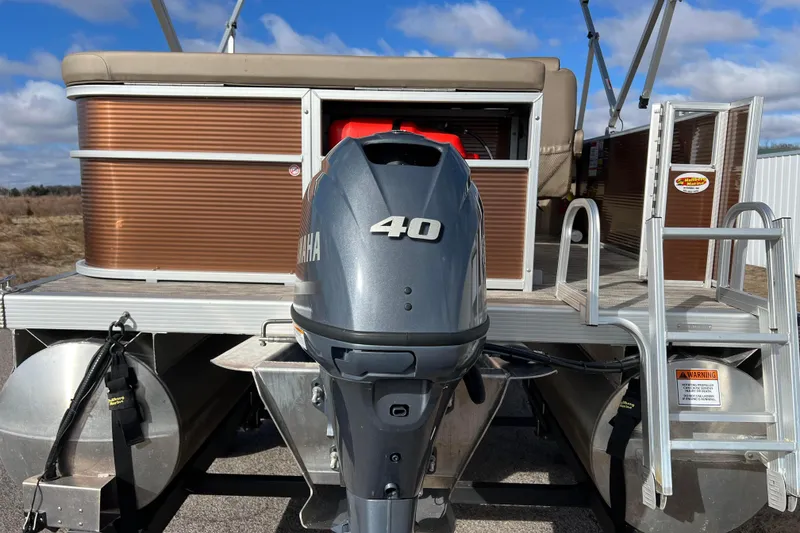 Slide: The Image of 2021 Bennington 168 Fish Cruise pontoon boat with Yamaha 40 outboard motor. - 7
