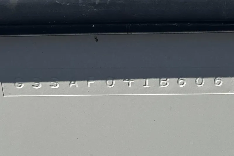 Slide: The Image of 2006 Seaswirl Striper 1851 Center Console O/B hull identification number. - 31