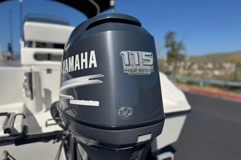 Slide: The Image of Yamaha 115 four-stroke outboard motor on 2006 Seaswirl Striper 1851 Center Console boat. - 7
