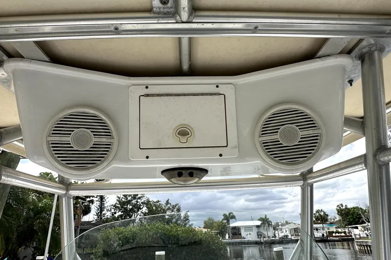 Slide: The Image of 2014 Pro-Line 26 Super Sport boat speakers and console detail. - 44