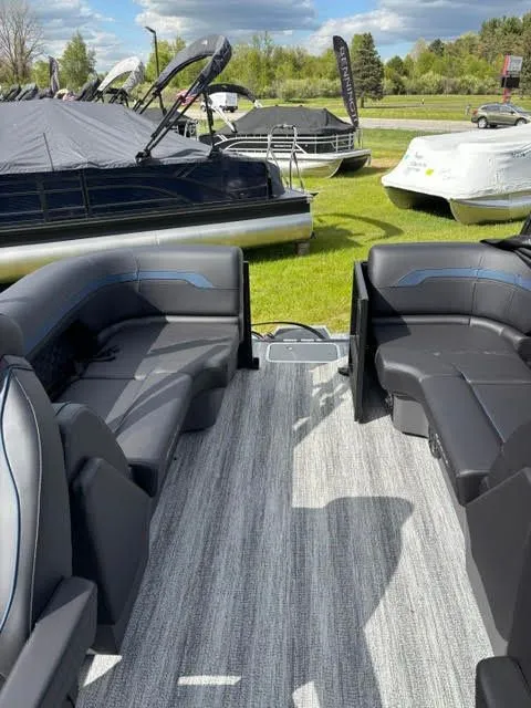 Slide: The Image of Interior of a 2026 Bennington S Series 22 SSR pontoon boat. - 10