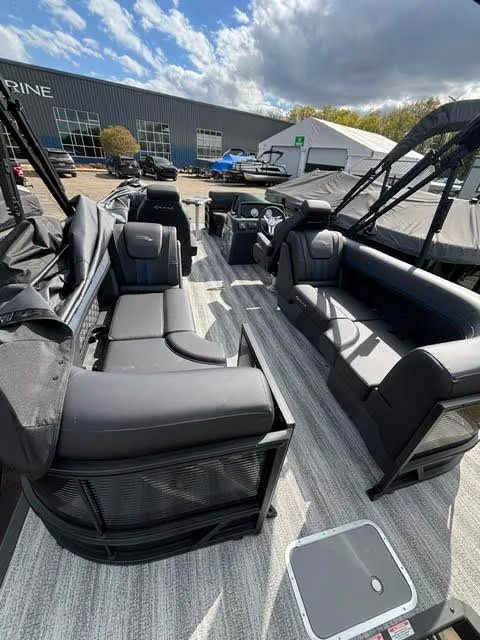 Slide: The Image of Interior of 2026 Bennington S Series 22 SSR pontoon boat. - 12