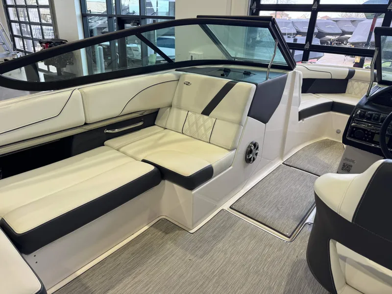 Slide: The Image of Regal 2100 RX Surf 2018 - 14