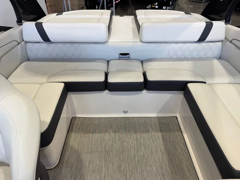 Slide: The Image of Regal 2100 RX Surf 2018 - 27