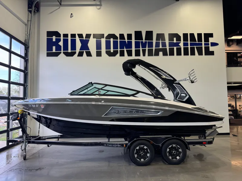 Slide: The Image of Regal 2100 RX Surf 2018 - 4