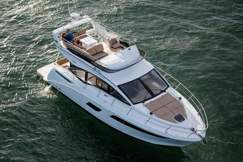 Slide: The Image of Manufacturer Provided Image: 2018 Sea Ray Fly 400 yacht cruising on open water. - 3