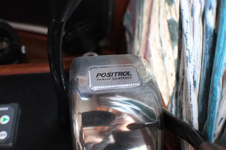 Slide: The Image of Close-up of Positrol Panish Controls lever on 1986 Lynnwood Flybridge Sedan. - 51