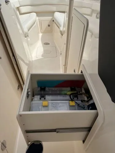 Slide: The Image of 2020 Grady-white Freedom 307 - Image 25 - 25