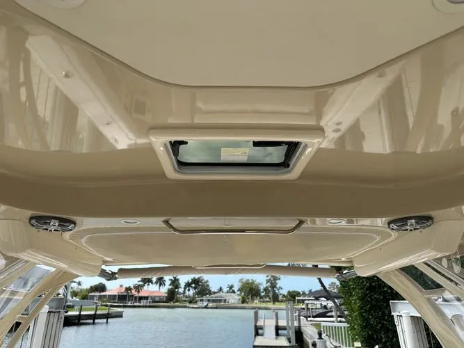 Slide: The Image of 2020 Grady-white Freedom 307 - Image 26 - 26