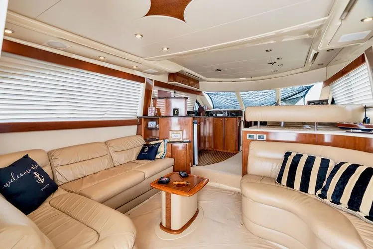 Slide: The Image of 2006 Meridian 411 Sedan - Image 14 - 14