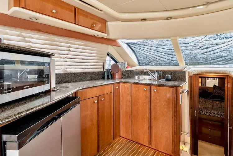 Slide: The Image of 2006 Meridian 411 Sedan - Image 17 - 17