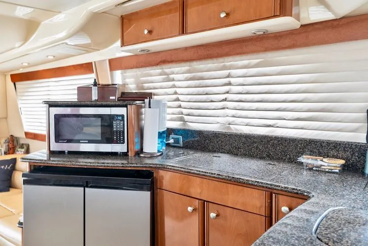 Slide: The Image of 2006 Meridian 411 Sedan - Image 18 - 18