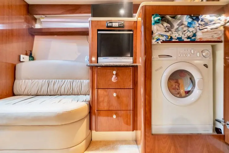 Slide: The Image of 2006 Meridian 411 Sedan - Image 25 - 25