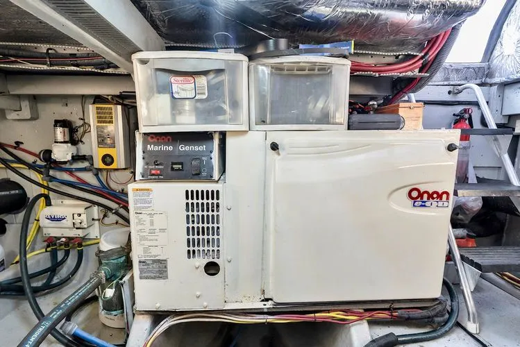 Slide: The Image of 2006 Meridian 411 Sedan - Image 30 - 30