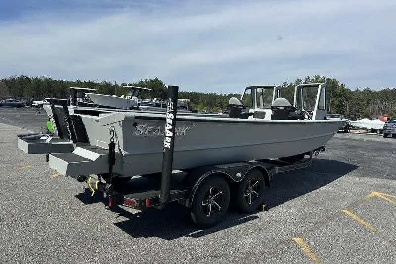 The Image of SeaArk 2272 MVT 2026 - undefined