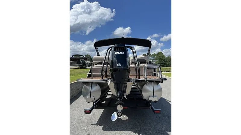 Slide: The Image of Bentley Pontoons Elite 223 SPORT3 QSB 2026 - 4