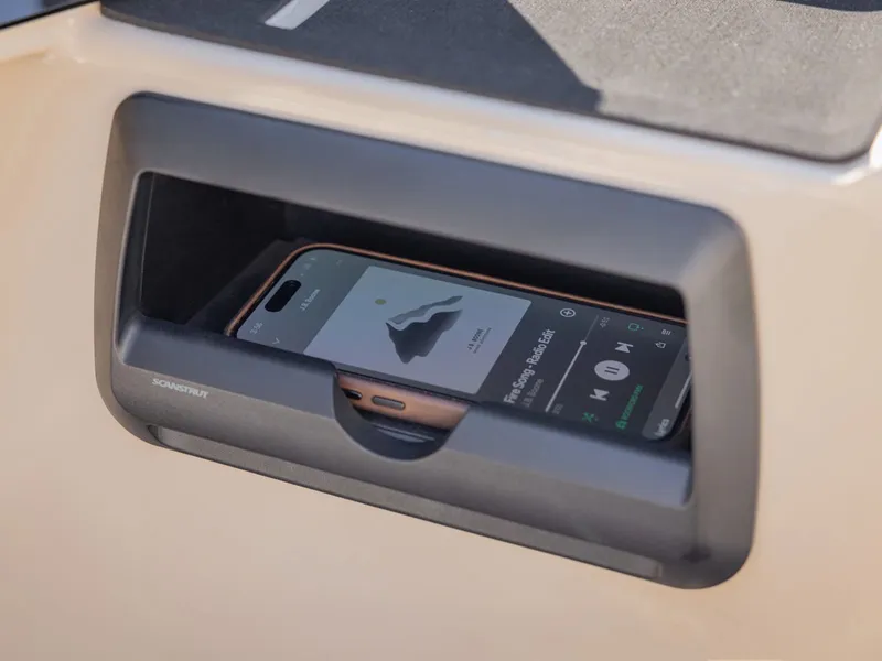 Slide: The Image of Bentley Pontoons Elite 223 SPORT3 QSB 2026 - 8