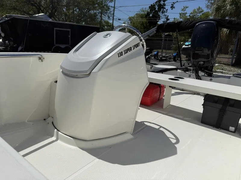 Slide: The Image of Boston Whaler 130 Super Sport 2019 - 16
