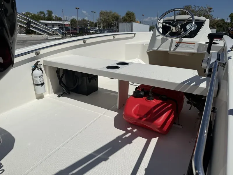 Slide: The Image of Boston Whaler 130 Super Sport 2019 - 17