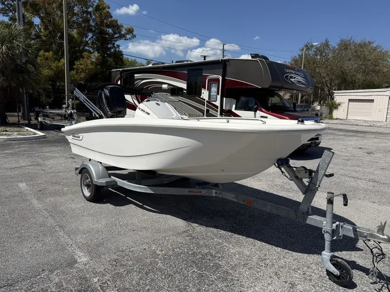 Slide: The Image of Boston Whaler 130 Super Sport 2019 - 3