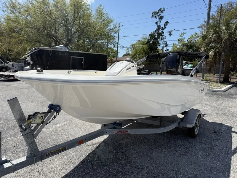 Slide: The Image of Boston Whaler 130 Super Sport 2019 - 4