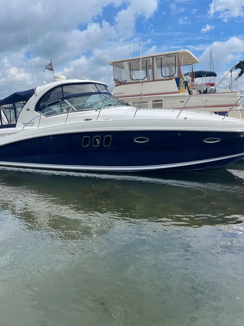 The Image of 2007 Sea Ray 380 Sundancer yacht on water, blue sky. - 0