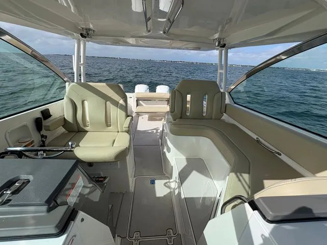 Slide: The Image of 2018 Pursuit 325 Dc - Image 10 - 10